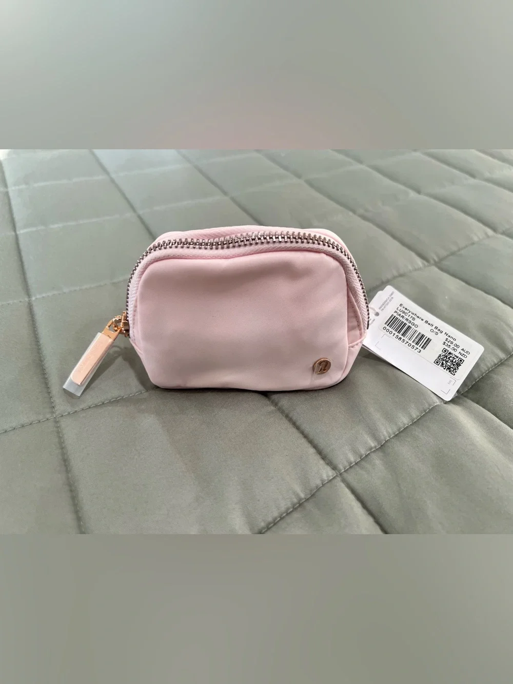 Lululemon Everywhere Belt Bag Nano in Blissful Pink/Gold